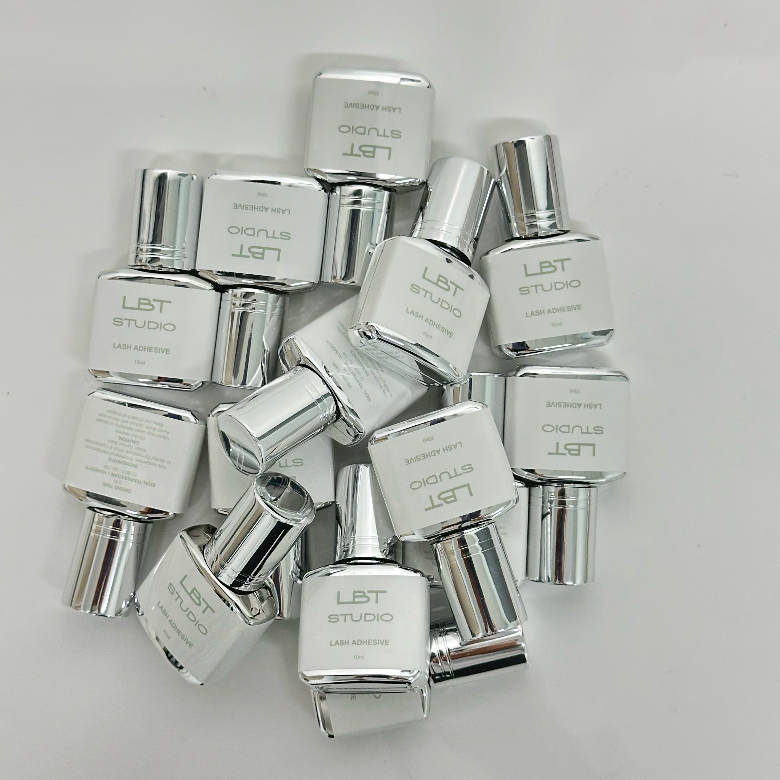HERE TO STAY LASH ADHESIVE